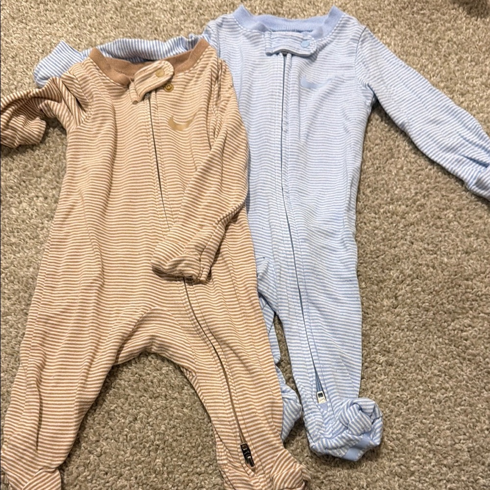 Nike Tan and Blue Striped Kids Footies